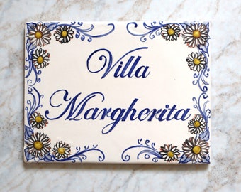 daisies tile, italian ceramic wall name plaque, personalized Italy sign, kitchen wall decor. floral plate with names blue and yellow