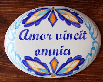 personalized gifts, custom italian ceramic tile, personalized nameplate for home. Kitchen decor made in Italy.