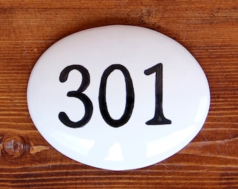 minimal oval sign