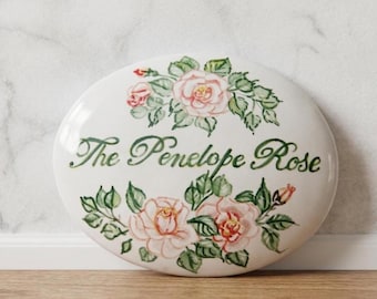 Italian Custom pottery sign for home with name, Italy ceramic tile. Gift for wedding, birthday or inauguration. Kitchen decoration.
