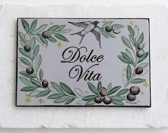 square olives tile