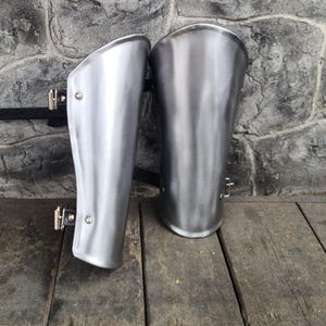 Steel Bracers for Gladiator Cosplay – Metal Arm Guards, LARP Warrior Armor, Medieval Arm Protection