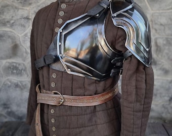 Svartad stål LARP-rustning – Dark Warrior Quarter Briass & Shoulder Pauldrons | Handgjord medeltida cosplay-rustning