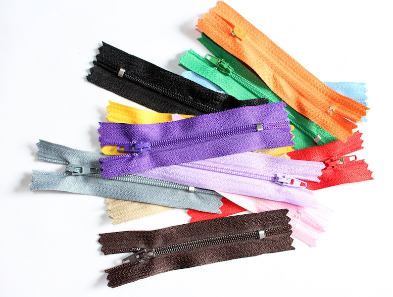 5 colors set. Small 7.5 cm zipper for doll clothes