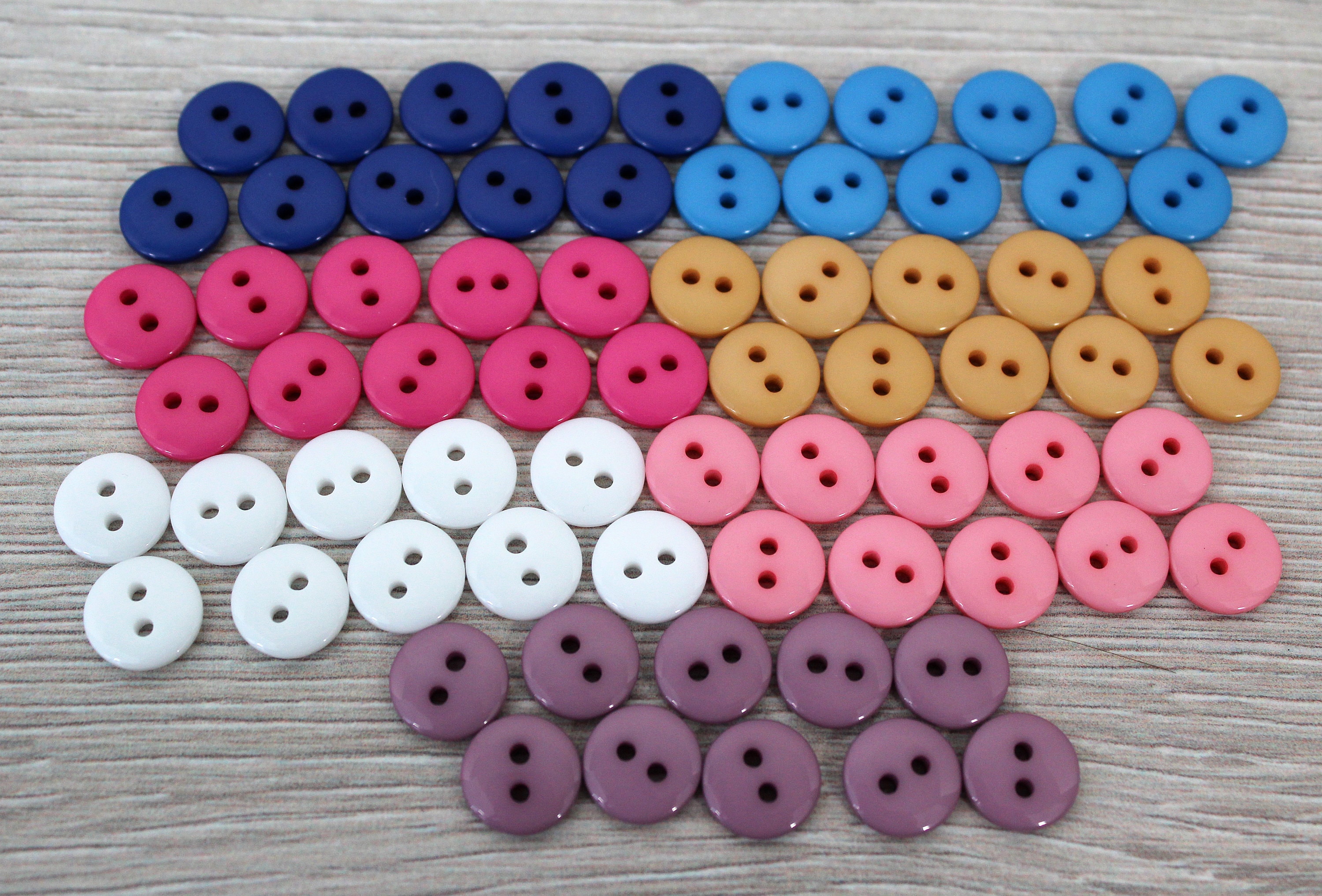 Dolls buttons Dolls buttons