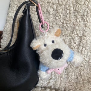 Kawaii White Dog Plush Bag Charm – Fluffy Puppy Keychain with Sweater & Tiny Toy