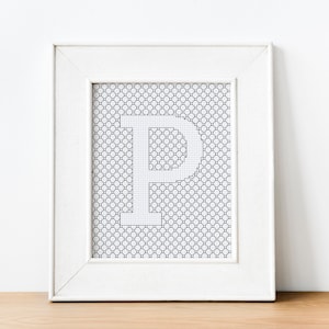 Monogramm Buchstabe P Blackwork Muster PDF - Monochrome Stickerei, Alphabet Blackwork Chart, Initialen Kreuzstich, Personalisiertes Baby Geschenk
