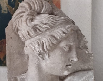 Altes Abgussfragment Griechische Büste Relief Frauenkopf Halbporträt Profil Kunstobjekt true Vintage Patina Boudoir bohemian shabbyChic Deco