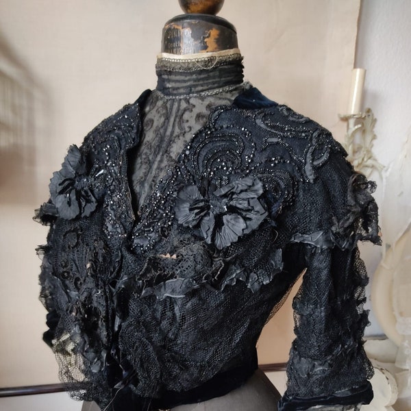 ANTIQUE taille de guêpe veste femme victorien col montant corsage noir soie tulle velours perle broderie historique vêtements musée brocante