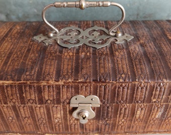 ANTIQUE Vintage glove box leather box storage box shabby boudoir bohemian french shabby in the style of JDL