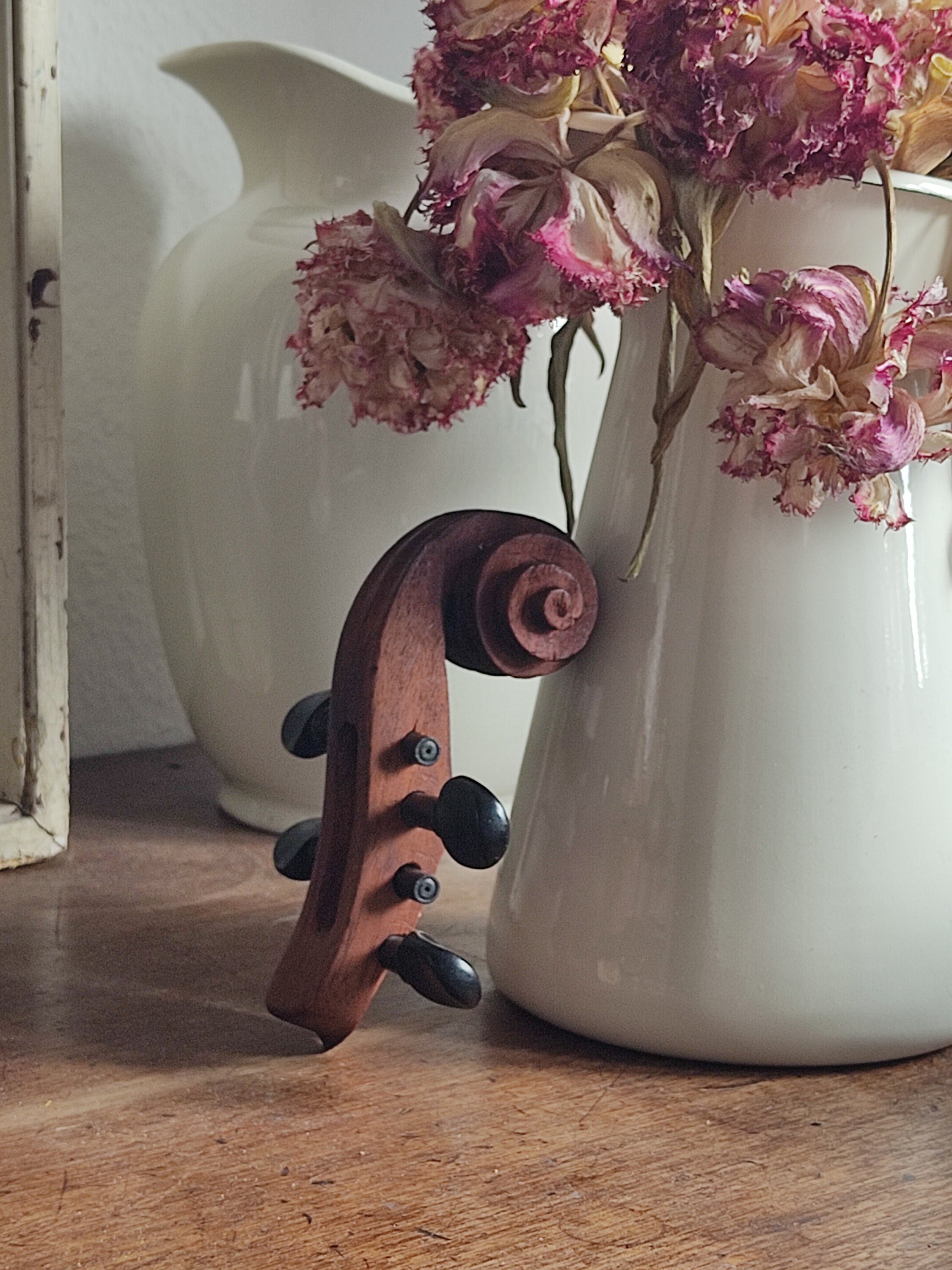 Altes Geigen Fragment Schnecke Violine Vintage Holz geschnitzt brocante Dekoration Ornament Musikzimmer Deko shabby Geigenkopf Violinkopf
