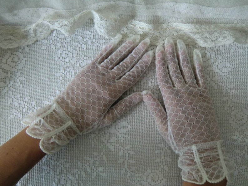 Vintage women/'s gloves 30s 40s 50s perlon semitransparent boudoir bohemian shabby