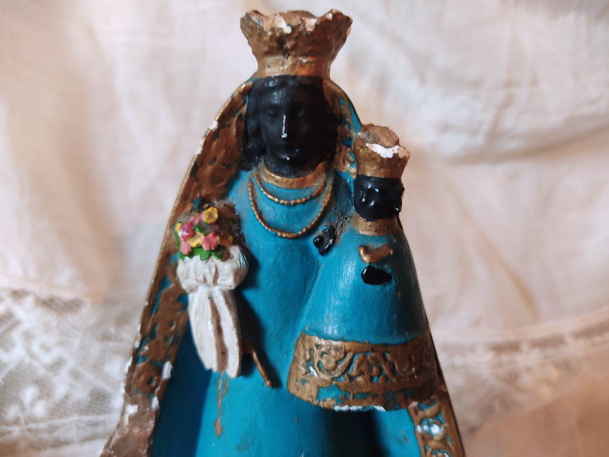 スイスアンティーク ♧ アインジーデルンの黒いマリア像 ♧ ブラックマドンナ The Black Madonna of Einsiedeln - World History Encyclopedia