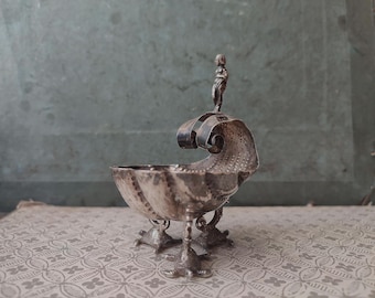 Antique salt cellar silver bowl brocante vintage neo Renaissance Mannerism Neo-Baroque patina Renaissance style salt bowl boudoir bohemian JDL