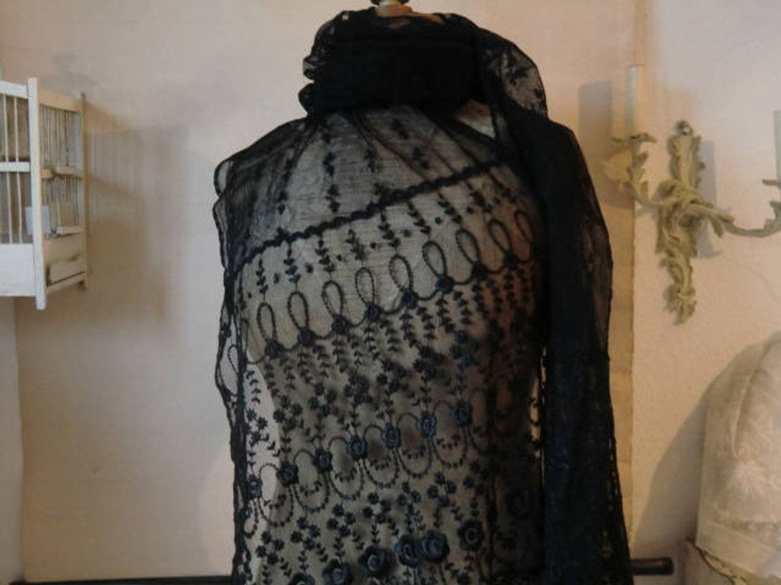 Vintage tulle scarf antique embroidery boudoir dark shabby chic Embroidery Chantilly Lace cloth