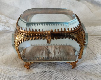 Antike kleine Schmuckschatulle Ormolu Schmuckdöschen Schmuck Box Schmuckkästchen Frankreich Boudoir bohemian french shabby chic JDL Brocante