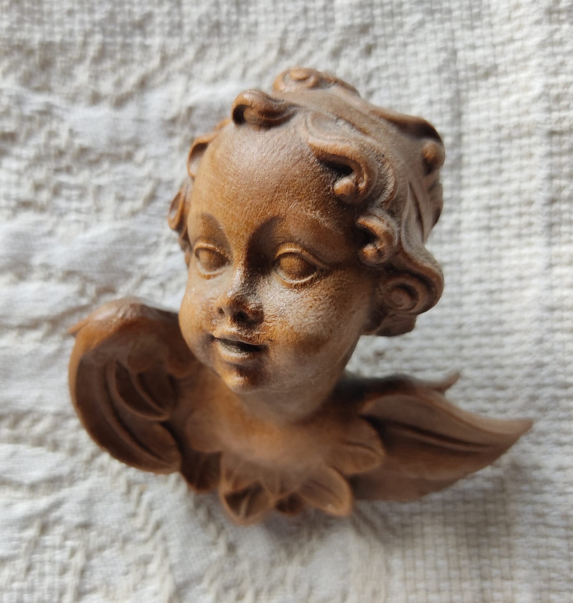 ANTIQUE 2 Angel Heads Old Wood Carving Angel Lovely Face Putti Putto Lime  Wood Carved Folk Art Handcrafted Alpine - Etsy Hong Kong | Sonnenhüte