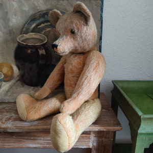 Big lovable true vintage bear teddy bear impressive character bear