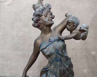 ANTIK France Belle Epoch Régule ladies figure with putto damaged destroyed fragment authentic shabby patina boudoir bohème Jeanne dArc