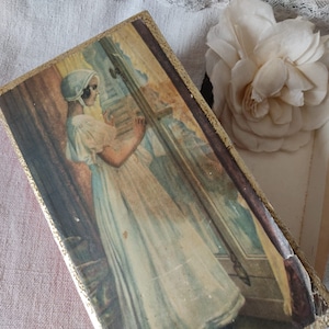 Vintage Pappschachtel Pralinenbox damaged poor condition Frankreich Boudoir bohemian french shabby Patina