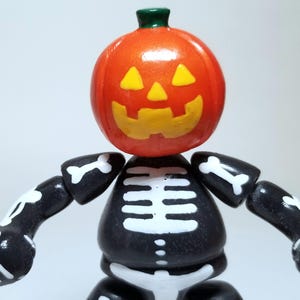 FillBar Toys&#39; Jack o&#39; Bones Designer Toy