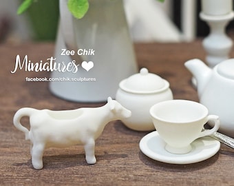 Miniature Cow creamer milk jug scale 1:12 dollhouse decorations accessories