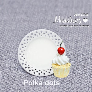 Miniature cup cake with plate and fork cherry / cake scale 1:12 dollhouse decorations accessories cherry~polkadotplate