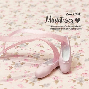 Miniature Ballet Shoes scale 1:12 Doll House