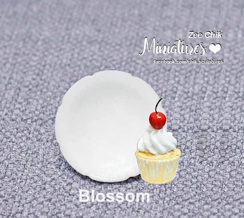 Miniature cup cake with plate and fork cherry / cake scale 1:12 dollhouse decorations accessories cherry~blossom plate