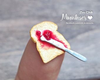 Miniature jam on toast / plate / cake scale 1:12 dollhouse decorations accessories