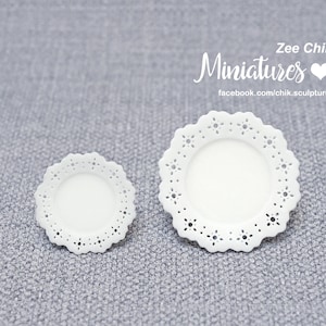 Miniature plates ( Lace style ~ i ) scale 1:12  doll house decorations accessories