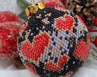 Boule de Noël faite main, en spirale crocheté "Cœurs" perles rocaille japonaise, rouge, noir et or, fait main, made in France, artisanale