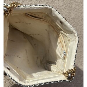 Bolso de mano vintage de malla metálica blanca de Whiting and Davis con correa de cadena dorada imagen 5