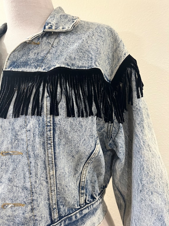 80’s Acid Washed Fringe Cropped Jean Jacket - image 4