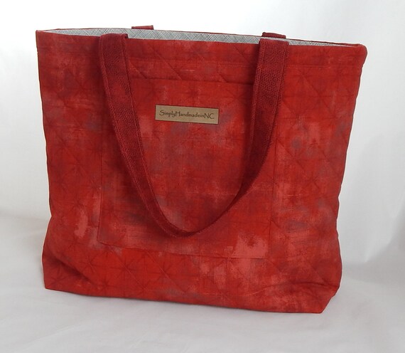 quilted tote bag with pockets