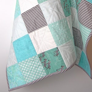 Patchwork Baby Quilt for Baby Boy or Baby Girl, Patchwork Quilt in Aqua Blue Green White and Black, Baby Bedding, Baby Shower Gift, 32 x 40