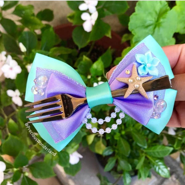 Aqua Little Mermaid Dinglehopper Hair Bow