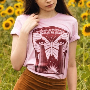 butterfly shirt 70s womens graphic tee vintage retro pink t shirt dreamer tee hippie t shirt hippies retro t shirt 70s butterfly tee