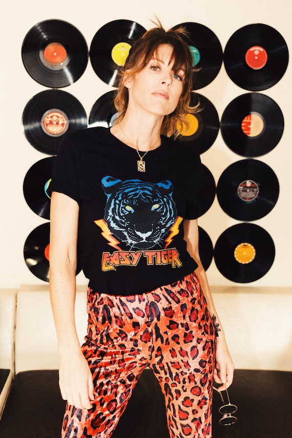 Easy Tiger camisetas graficas vintage para mujer de los anos 70 para mujer camiseta de banda vintage tiger tee rock n roll ropa camiseta de tigre camiseta retro rock para mujeres