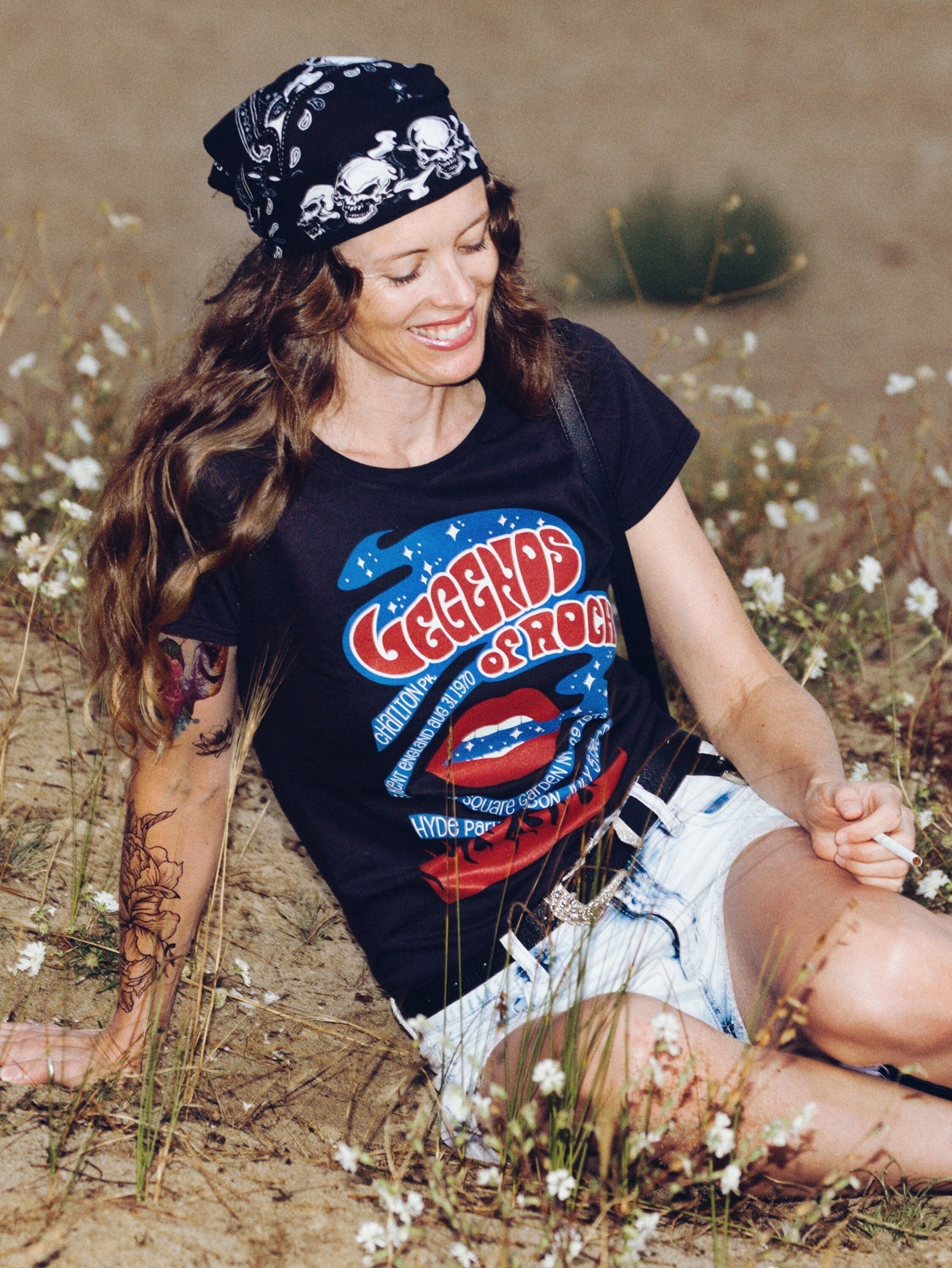 70s Rock N Roll Graphic Tee Womens Graphic Tshirts Vintage Band