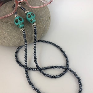 Skull Glasses Chain Gunmetal Unisex Spectacles Lanyard Goth Punk Gift Choice of Skull Colour Turquoise Red Black Green Purple Orange Yellow