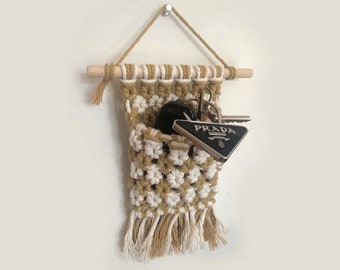 macarme hanger, macarme small pouch, Macrame wall pocket,