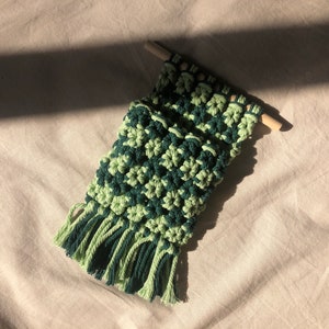 macarme hanger, macarme small pouch, Macrame wall pocket, Mint/Green