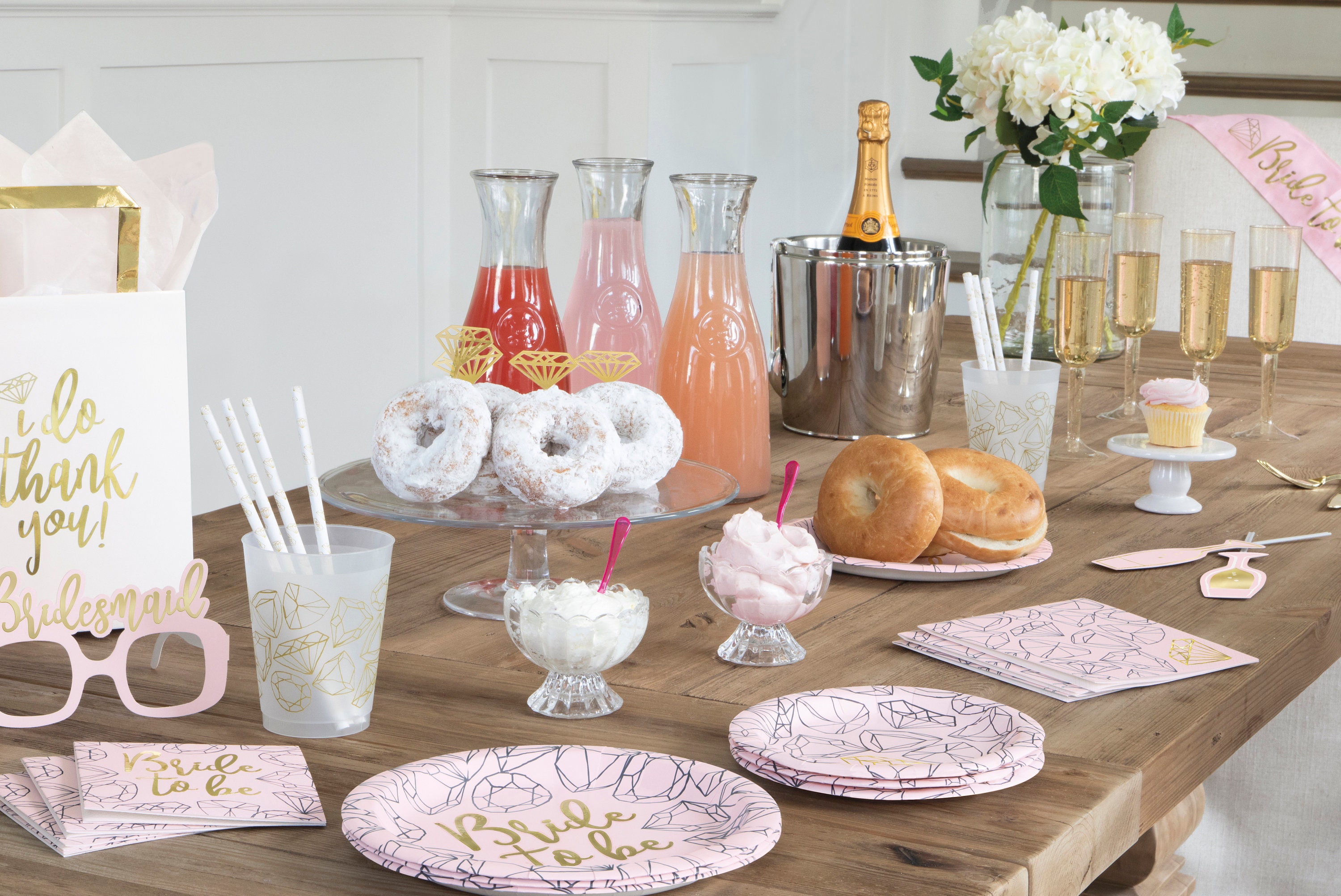 Vasos de boda - Vasos para despedida de soltera, despedida de soltera,  despedida de soltera, anillo de diamantes para despedida de soltera, futura  novia, vasos de plástico - Etsy México, image size:3000x2006