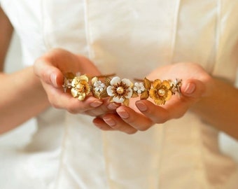 VILLANDRY |  Floral Hair Tiara, Bridal Gold Headband