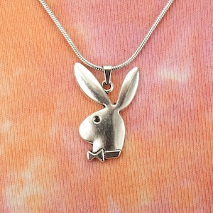 Playboy Bunny Halskette oder Ohrringe, Playboi Carti Tattoo Symbol Charm Schmuck 16 "- 36" lange Kette, Fast Ship