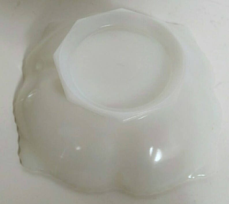 Vintage Anchor Hocking Pedestal Vineyard Milk Glass Fruit Stand