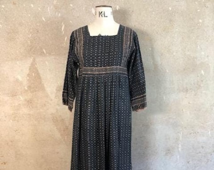 VINTAGE: Marimekko MILA dress from year 1975