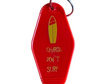 Apocalyps nu "Charlie don't surf" keytag