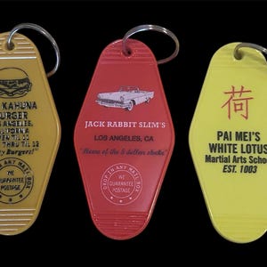 Vintage Cinema-Inspired Motel Keytag Collection - 3-Pack